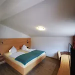 Thaler 3*